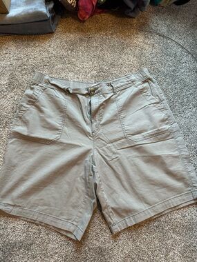 Women’s Sonoma Light Gray Ribbed Elastic Waist Shorts